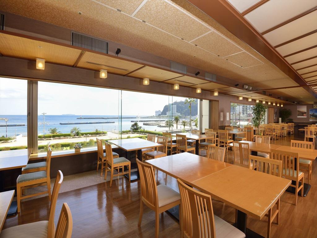 Atami Seaside Spa & Resort Bagian luar foto