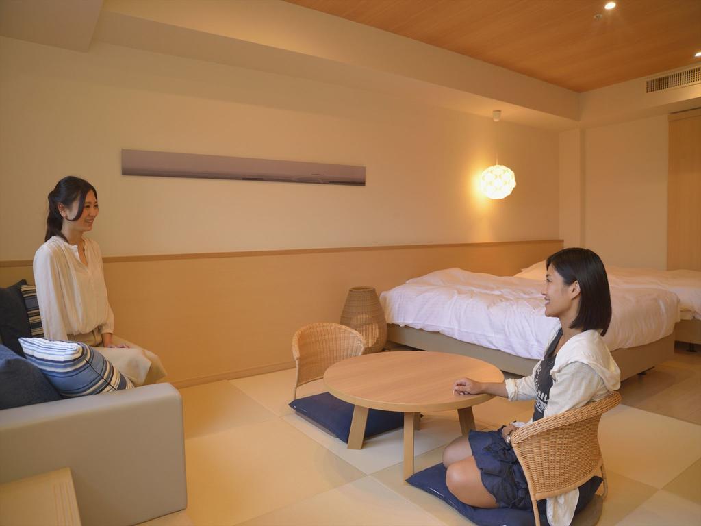 Atami Seaside Spa & Resort Bagian luar foto